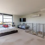 Geelong Waterfront Penthouse Apartment