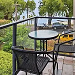 Waterfront Recharge I Central Geelong Location
