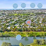 Retreat On Gairloch I Geelong River Hideaway