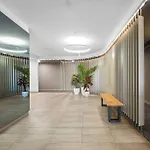 2Br Penthouse With Bay Views By Short & Long Stays
