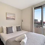 Terminus Apartment I Steps From Geelongs Buzz