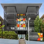Heritage Luxury Apartment-Footy & Cbd