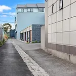York St Apartments
