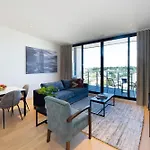 Oaks R Suites Geelong