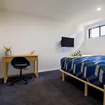 Bee At Scenic I 2 Bedroom Apartment Near Geelong Cbd