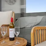 Retreat On Bellerine I 2Br Apartment I Geelong Cbd