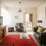 Mid-Century Gem - Geelong Cbd