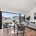 Modern Townhouse In Geelong