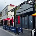 Modern Apartment In Central Geelong!