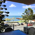 3 Bedroom Pier Point Apartment With Bay Views On The Geelong Waterfront 801