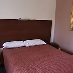 Sphinx Hotel Motel