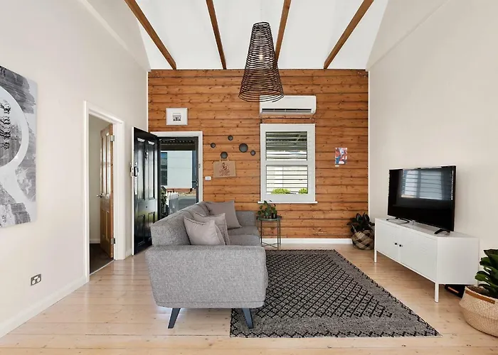 Geelong West Miner\'S Cottage