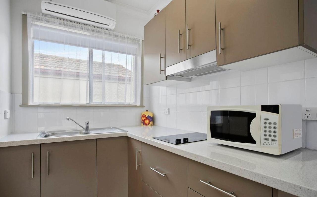 Serviced By Short & Long Apartment Geelong