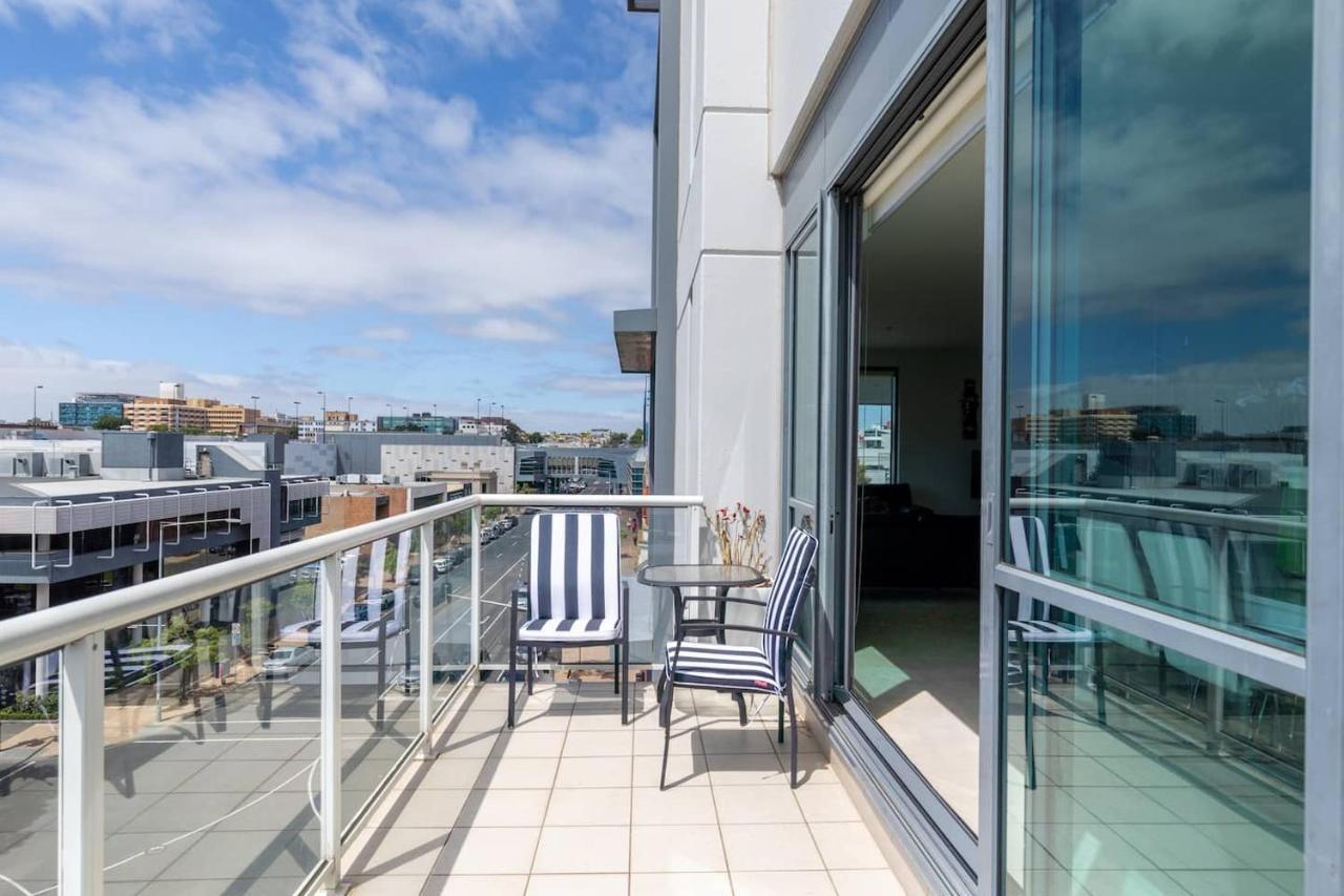 Waterfront Penthouse *
