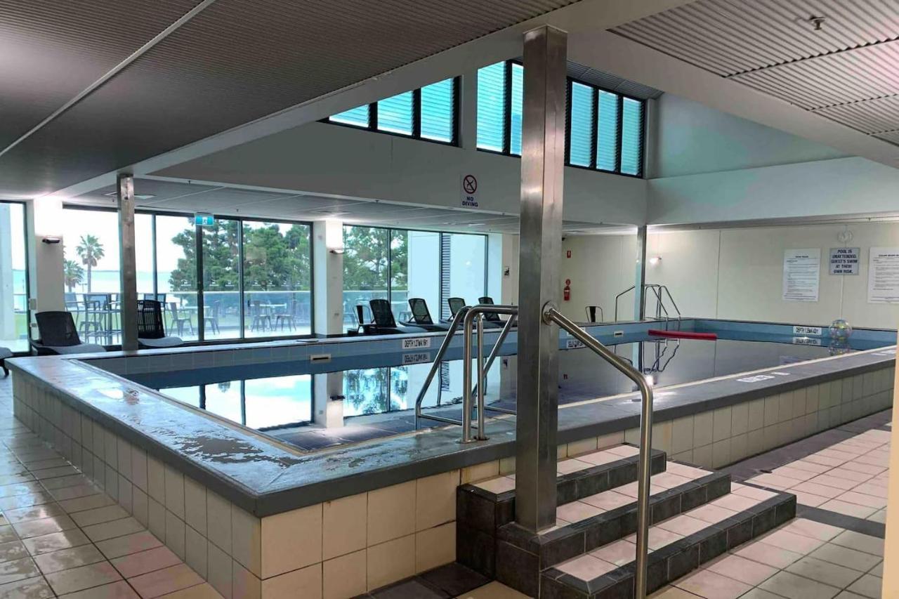 Waterfront Penthouse *
