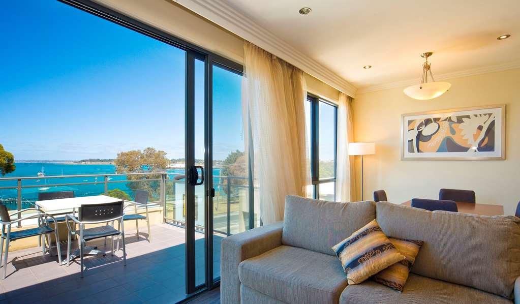 Aparthotel Quality Bayside 4*