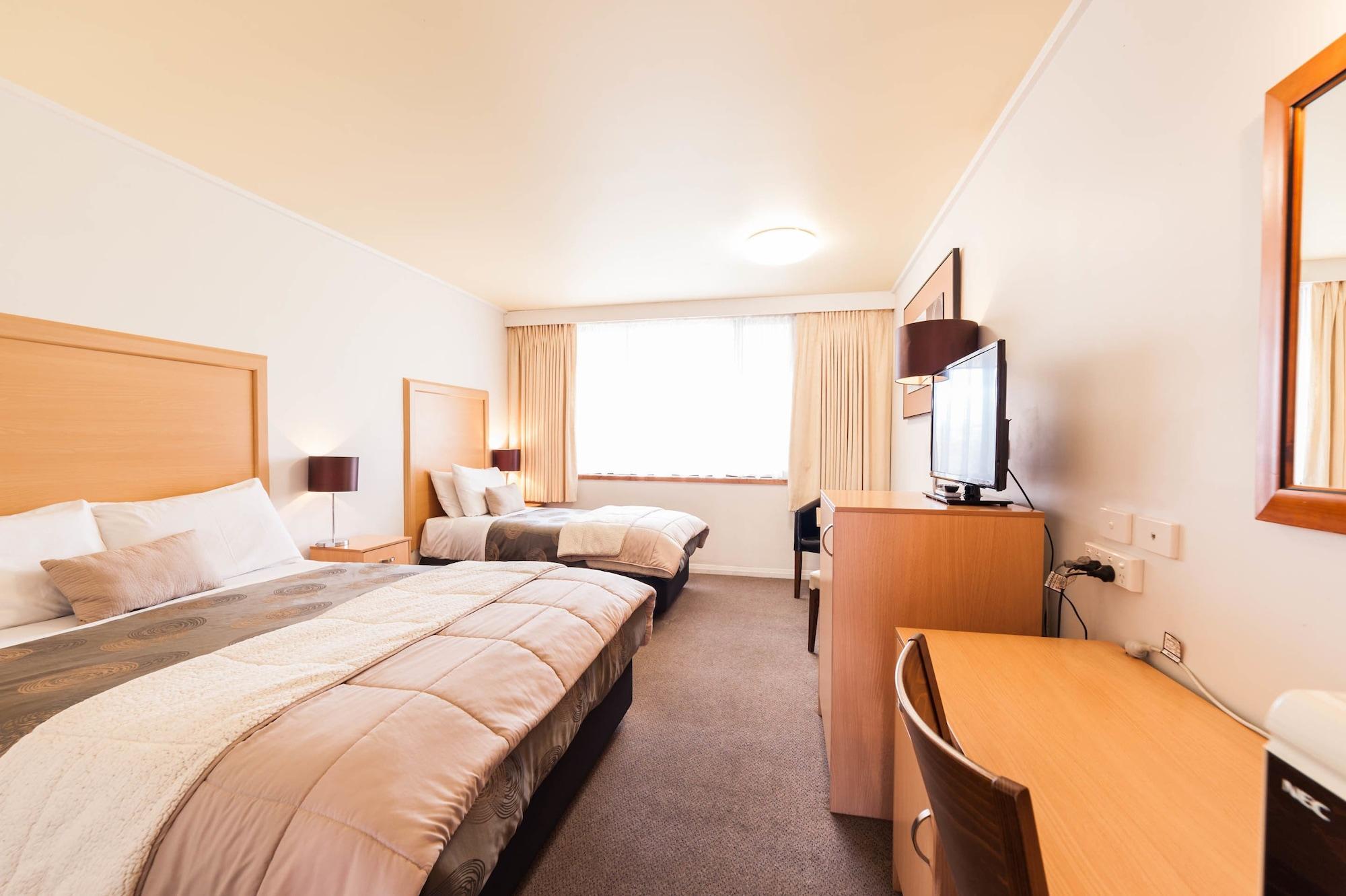 Hotel Eastern Sands Centre 4*