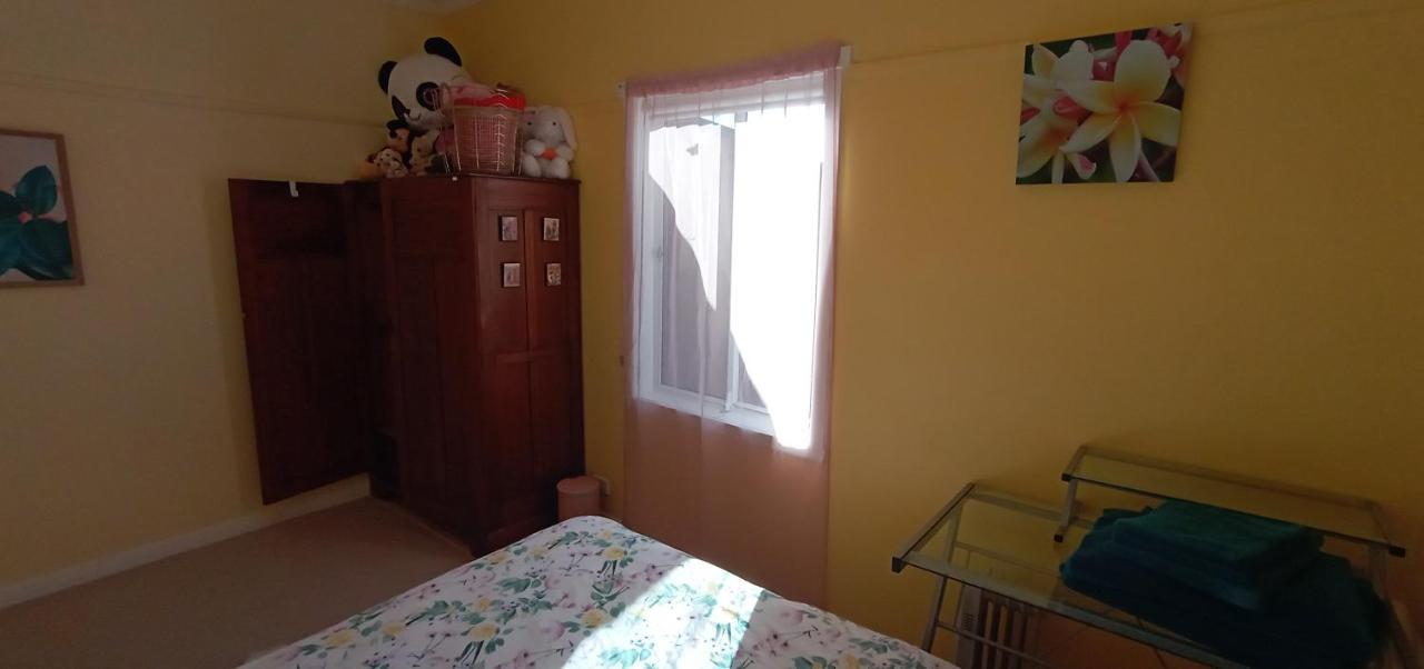 East - 2 Bedrooms - Mimosa * Geelong