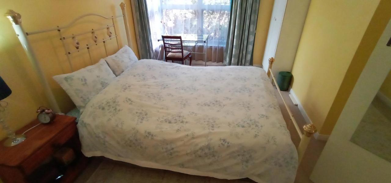East - 2 Bedrooms - Mimosa Holiday home