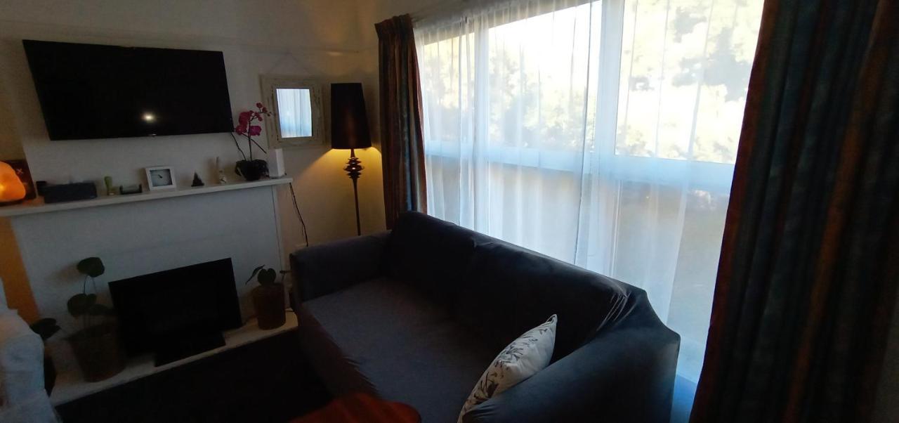 East - 2 Bedrooms - Mimosa