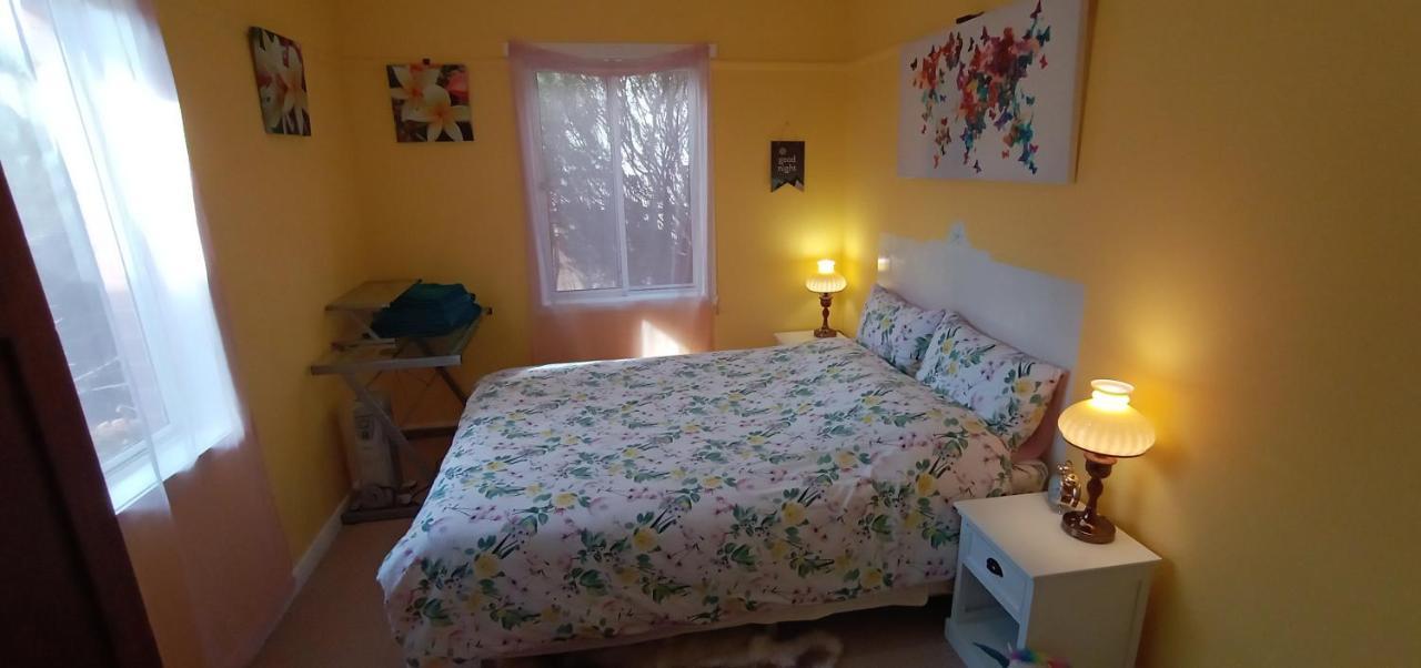 Holiday home East - 2 Bedrooms - Mimosa Geelong