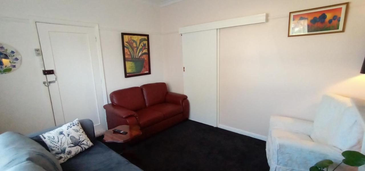 Holiday home East - 2 Bedrooms - Mimosa