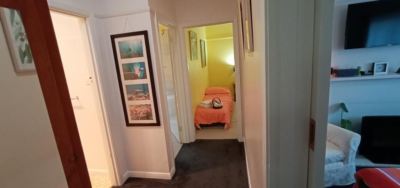 East - 2 Bedrooms - Mimosa