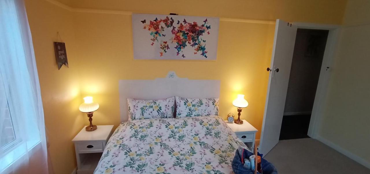 Holiday home East - 2 Bedrooms - Mimosa *
