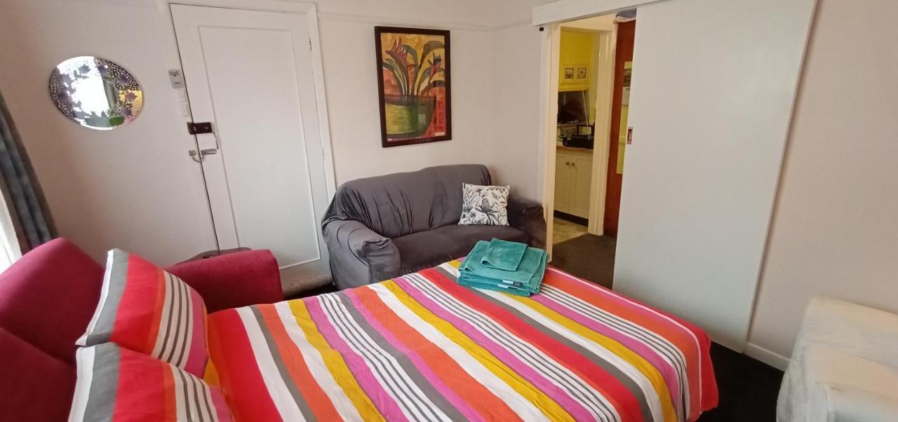 East - 2 Bedrooms - Mimosa