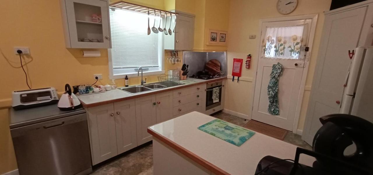 East - 2 Bedrooms - Mimosa Holiday home *