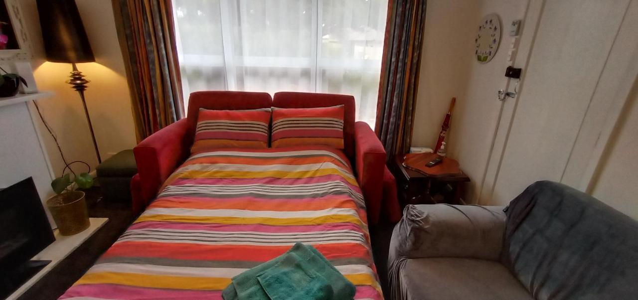 East - 2 Bedrooms - Mimosa