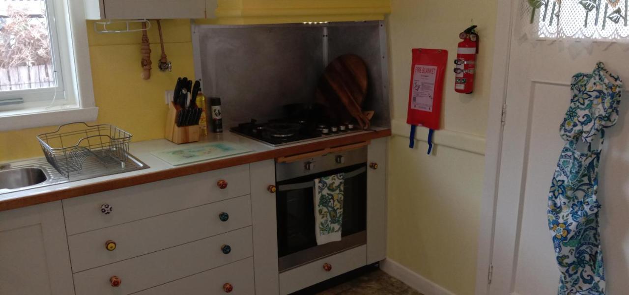 Holiday home East - 2 Bedrooms - Mimosa Geelong