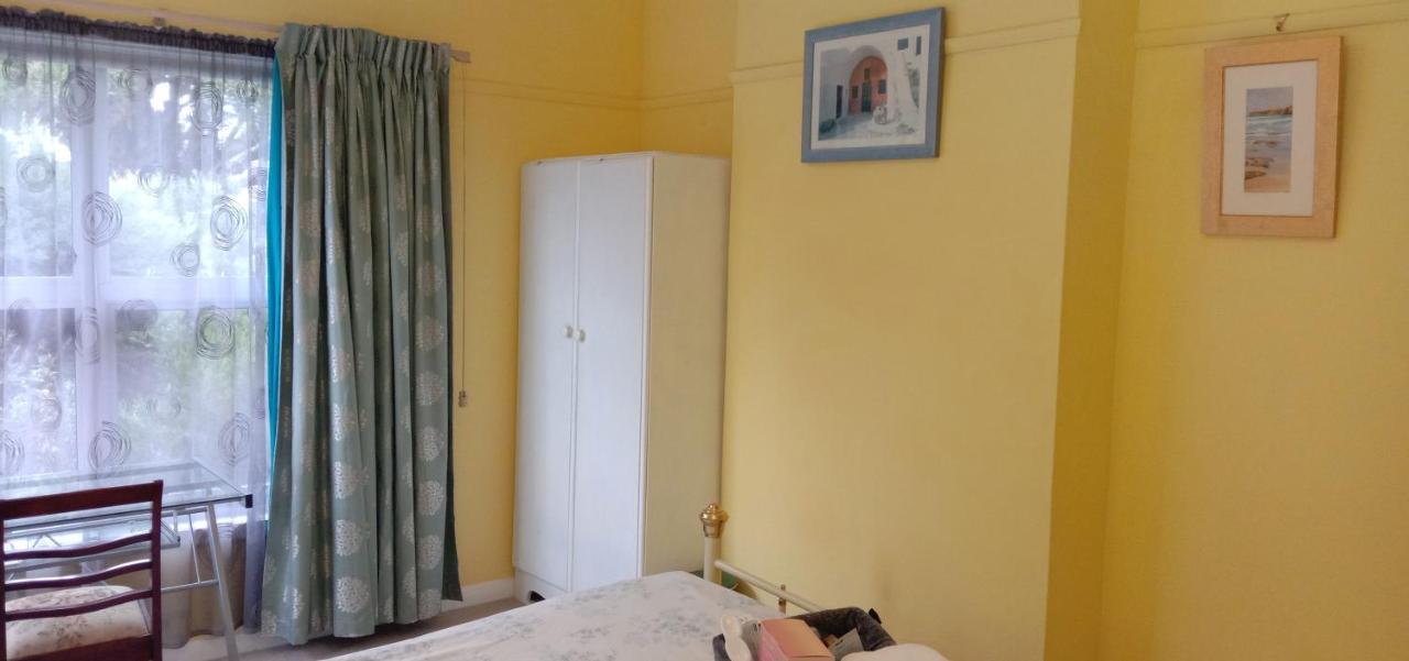 East - 2 Bedrooms - Mimosa