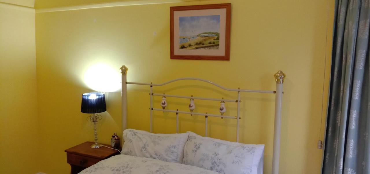 East - 2 Bedrooms - Mimosa Geelong