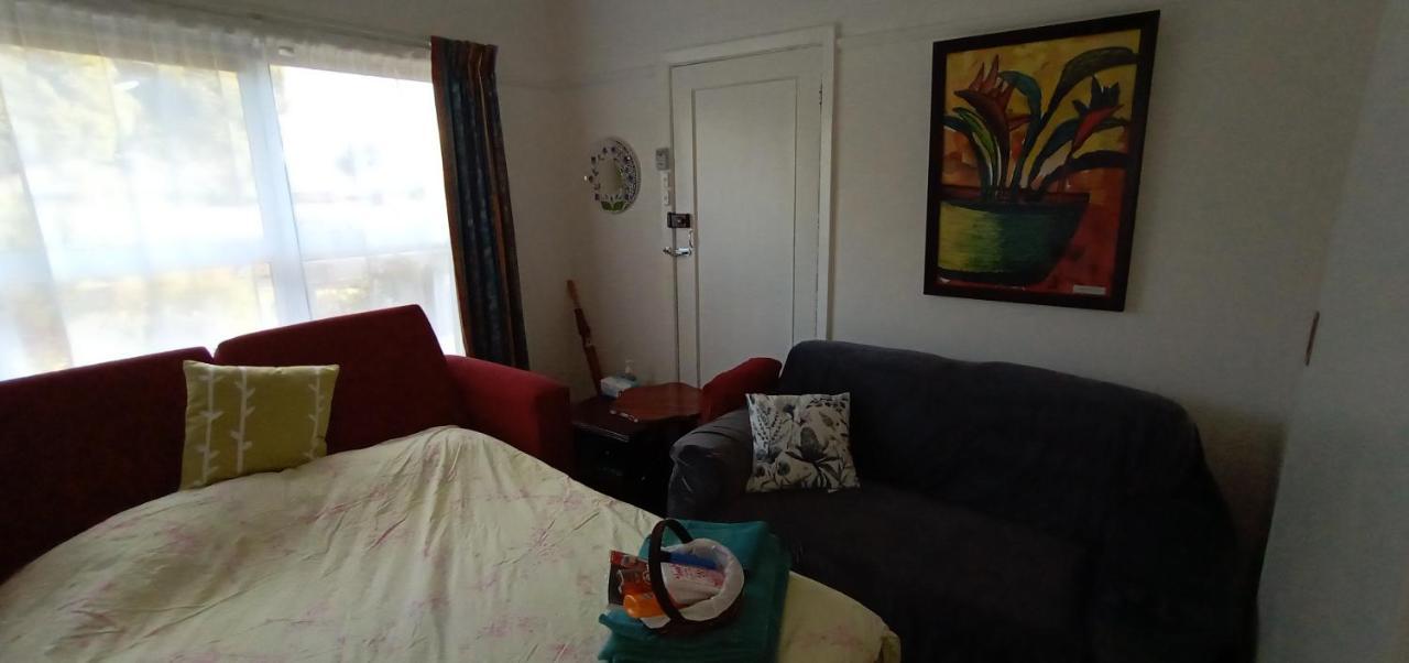 East - 2 Bedrooms - Mimosa *