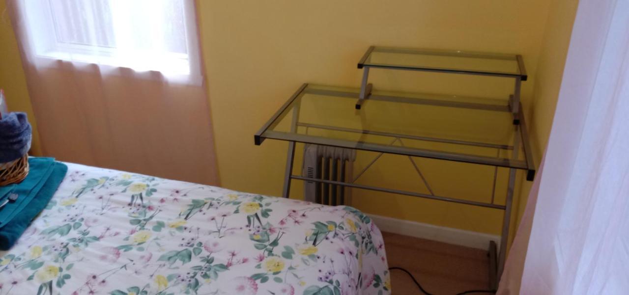 Holiday home East - 2 Bedrooms - Mimosa Geelong