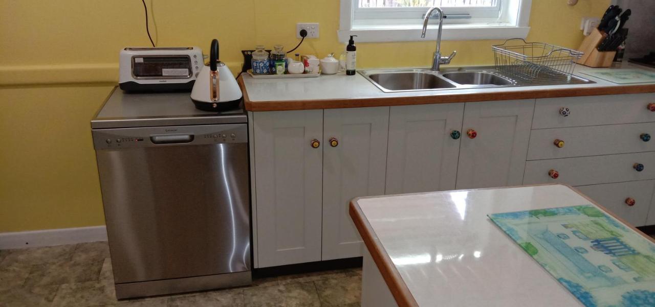 East - 2 Bedrooms - Mimosa