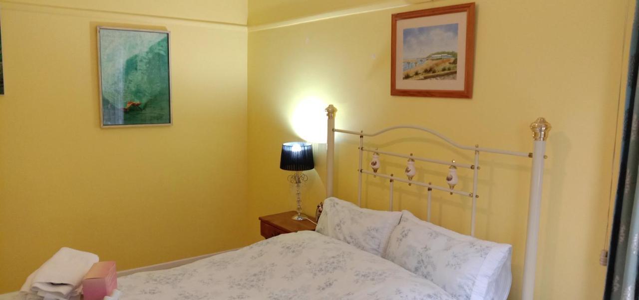 Holiday home East - 2 Bedrooms - Mimosa *