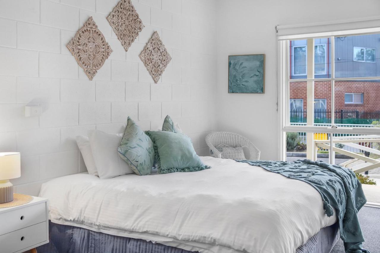 Cbd Apartment