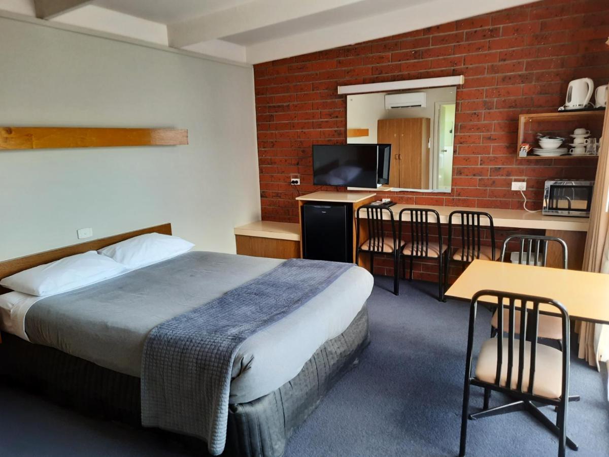 Abbotswood Motor Motel 3*