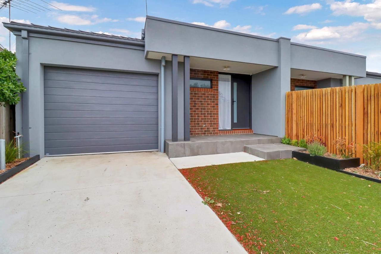 Retreat On Francis I Short And Long Holiday home Geelong