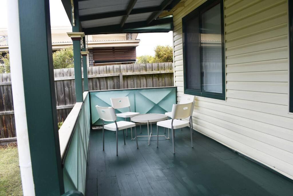 Cheerful 2 Bedroom House With A Beautiful Veranda *