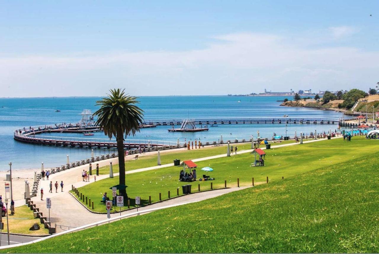 Waterfront Recharge I Location Apartment *
