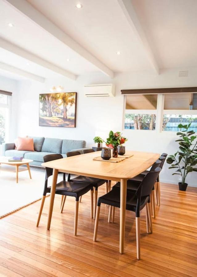Very Cool Mid Century, Pet Friendly Urban Oasis Holiday home