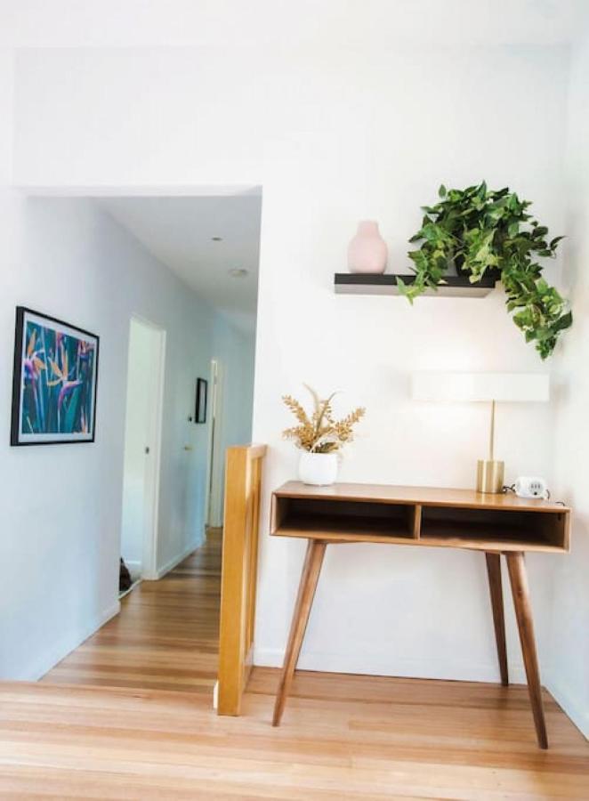 Holiday home Very Cool Mid Century, Pet Friendly Urban Oasis *