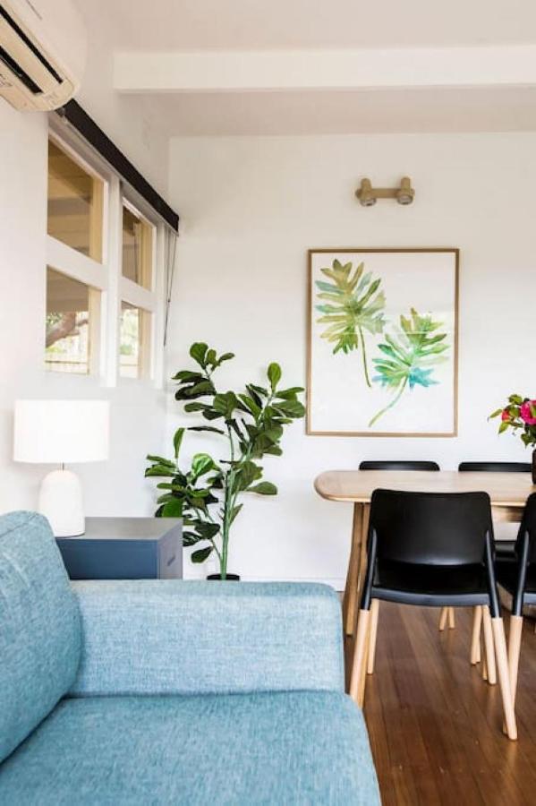 Very Cool Mid Century, Pet Friendly Urban Oasis Geelong