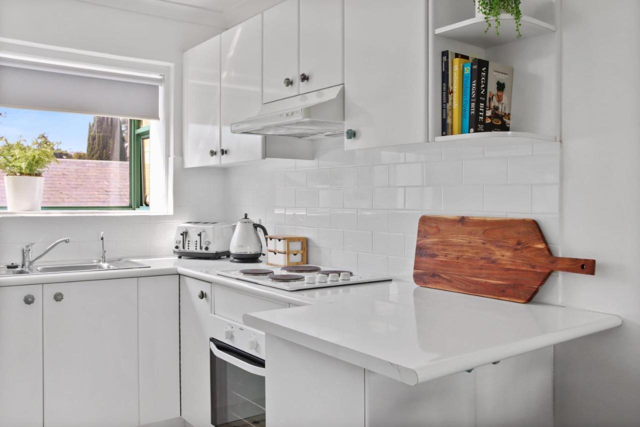Apartment Waterfront Recharge I Location *