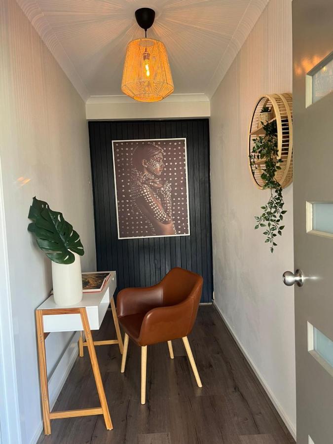 Private In Benton's Way Geelong
