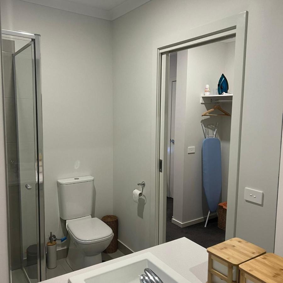 Bed & Breakfast Private In Benton's Way Geelong