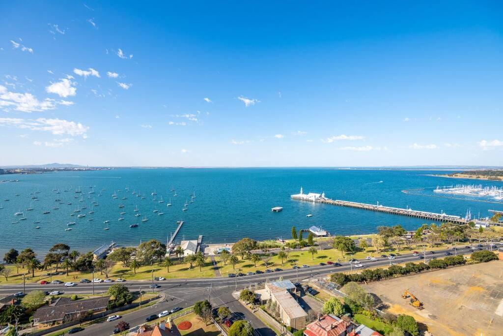 2br Penthouse With Bay Views By Short & Long Apartment